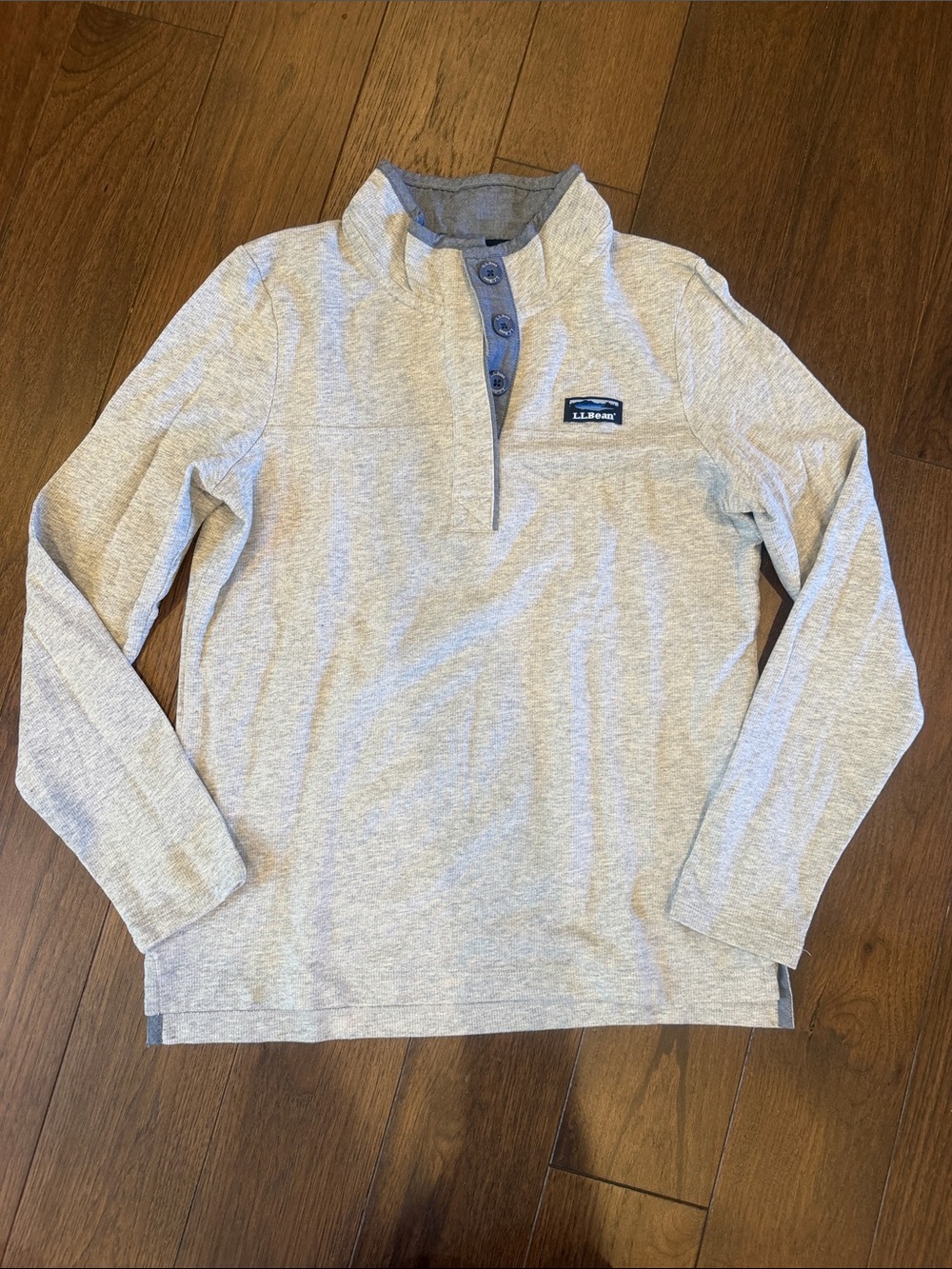 L.L. Bean Light Gray Heather Henley Pullover Size Small - C54-109